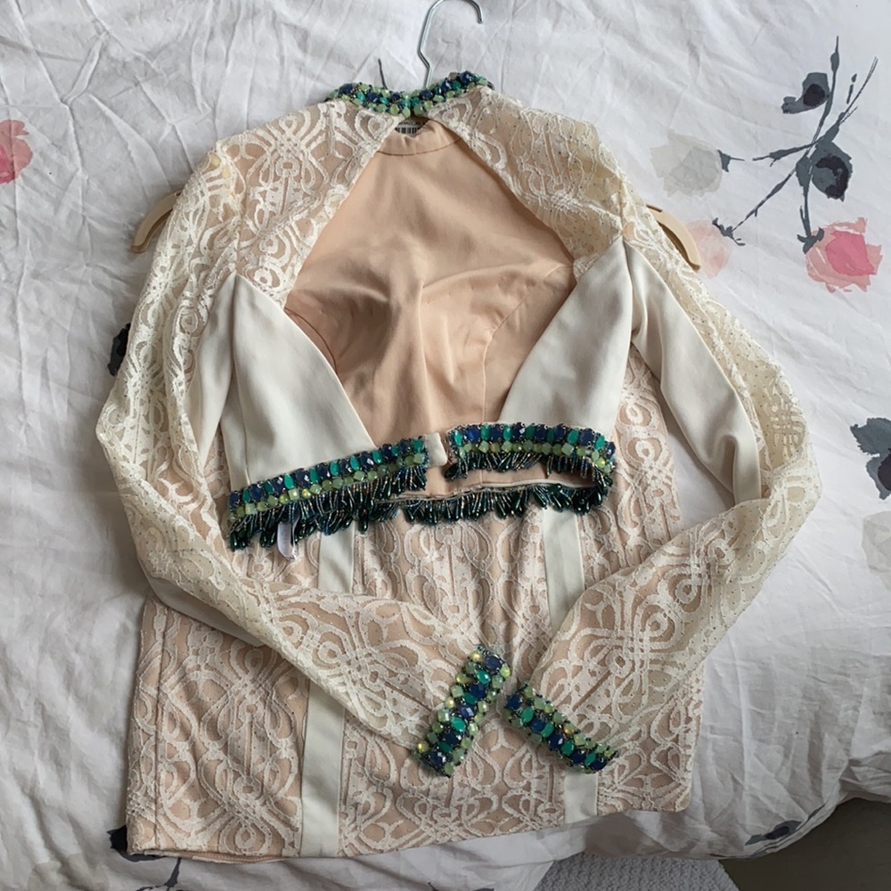 Two Piece Set - image 7